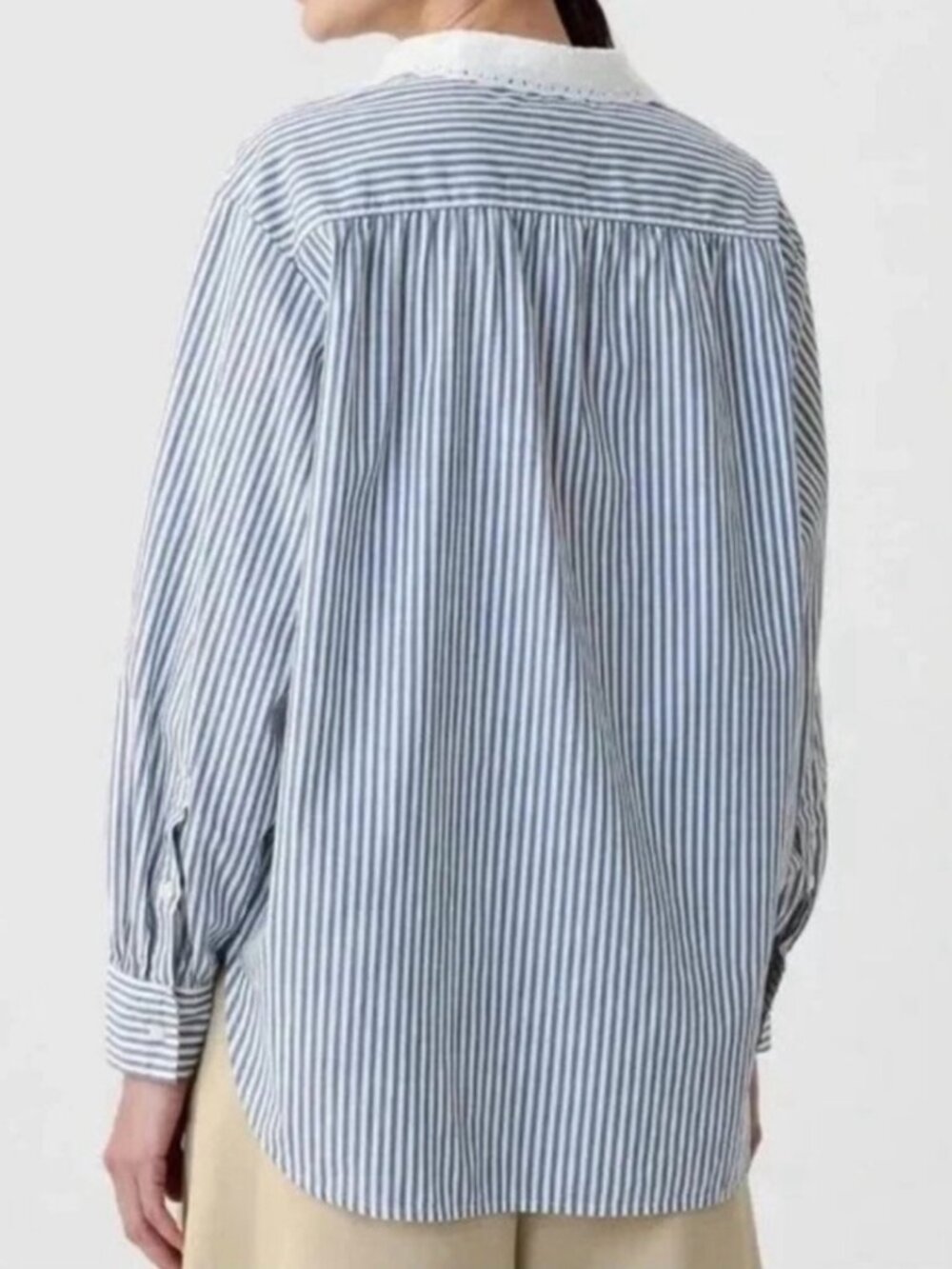 GAP Women’s Blue and White Striped Button-Down Shirt with Eyelet Collar - Picture 3 of 6